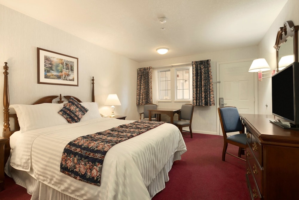 Travelodge by Wyndham Redding CA 9/25