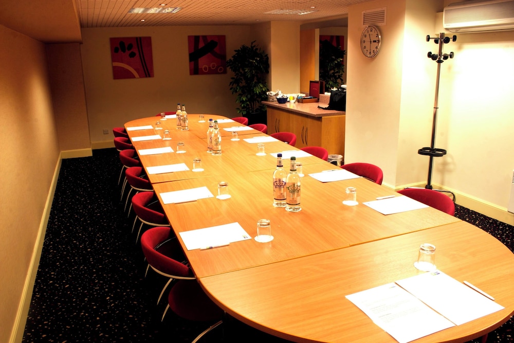 Holiday Inn Express Edinburgh City Centre 43/62