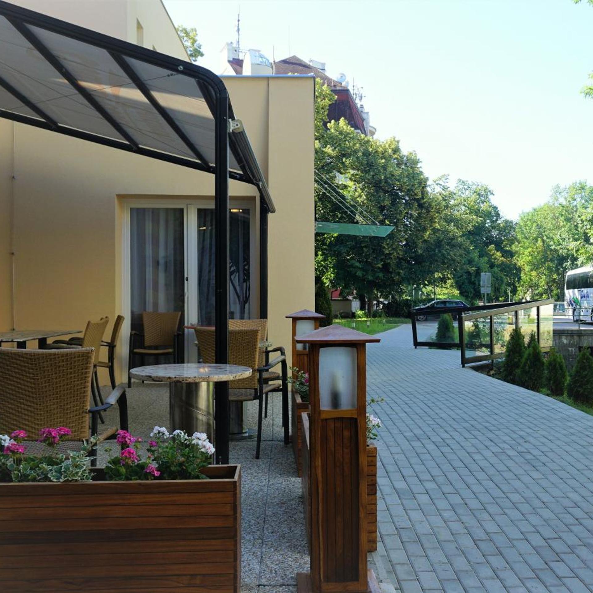 Hotel Metropol CB 37/58