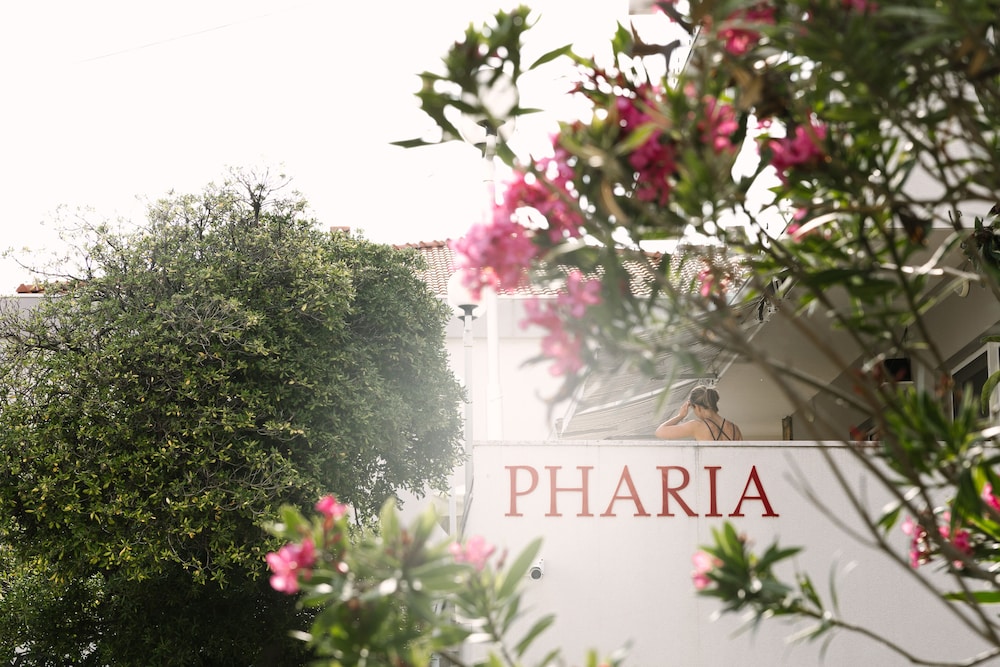 Pharia Aparthotel 8/61