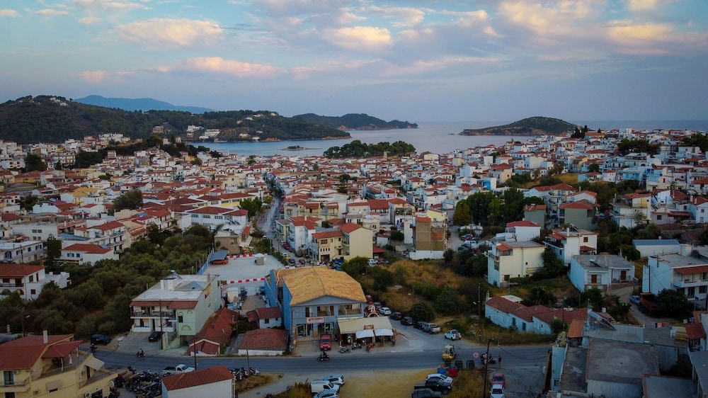 Kensho Skiathos Apartments 41/50