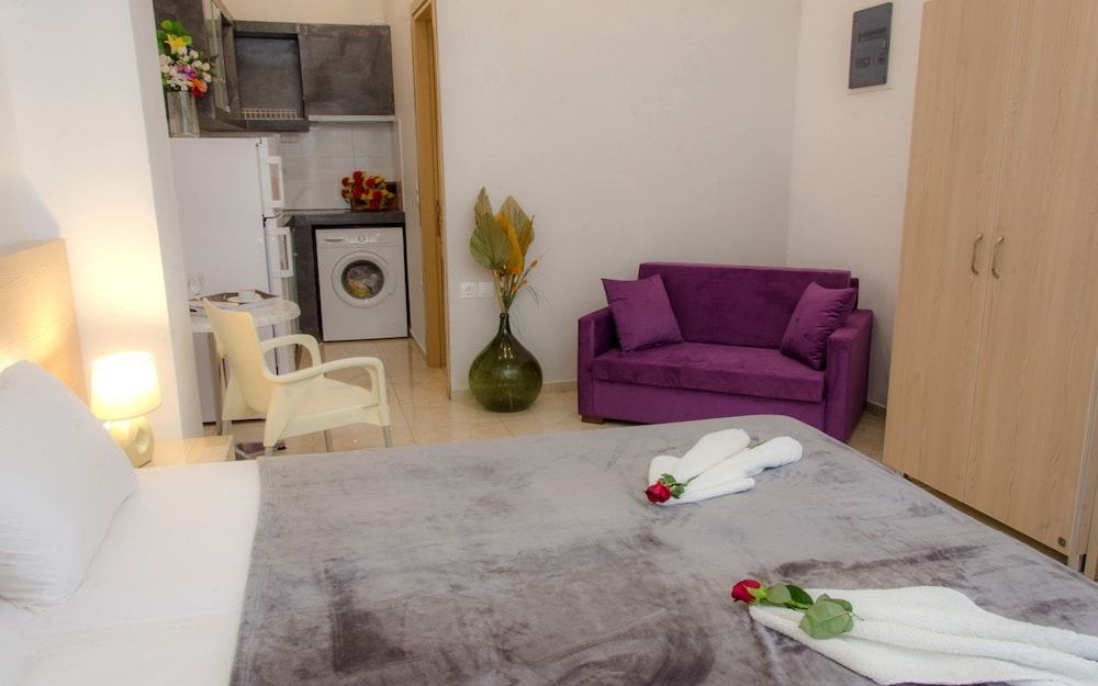 Polykratis Rooms 41/64