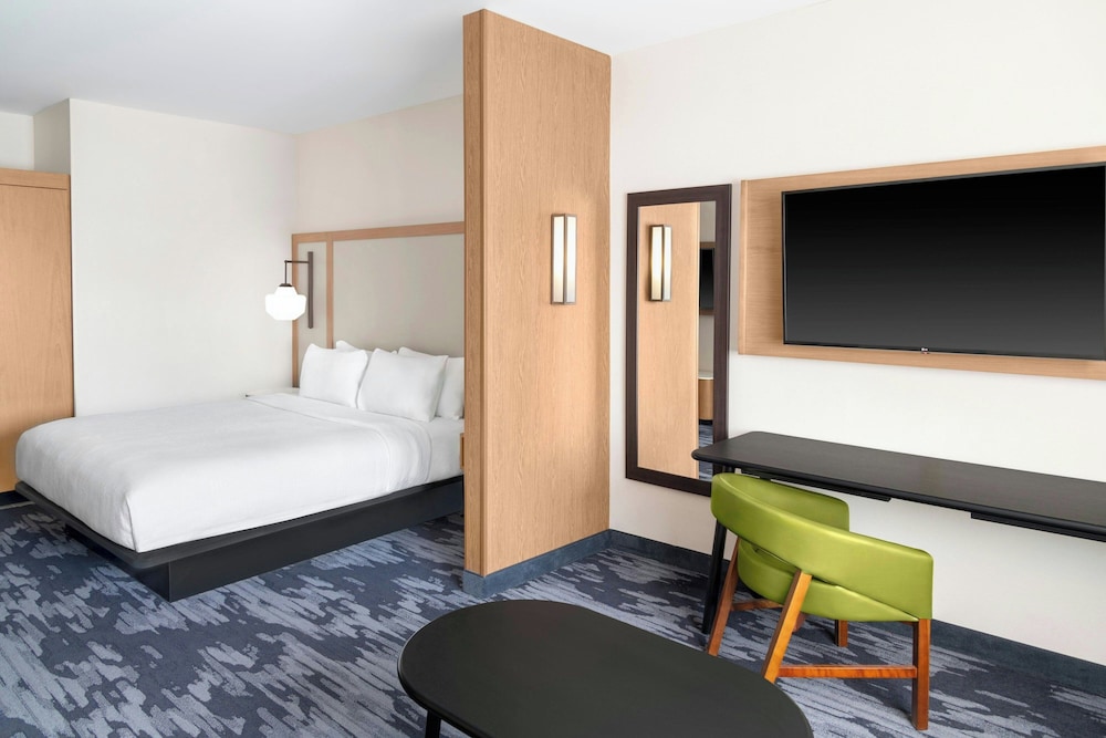 Fairfield Inn & Suites by Marriott Detroit Taylor 36/36