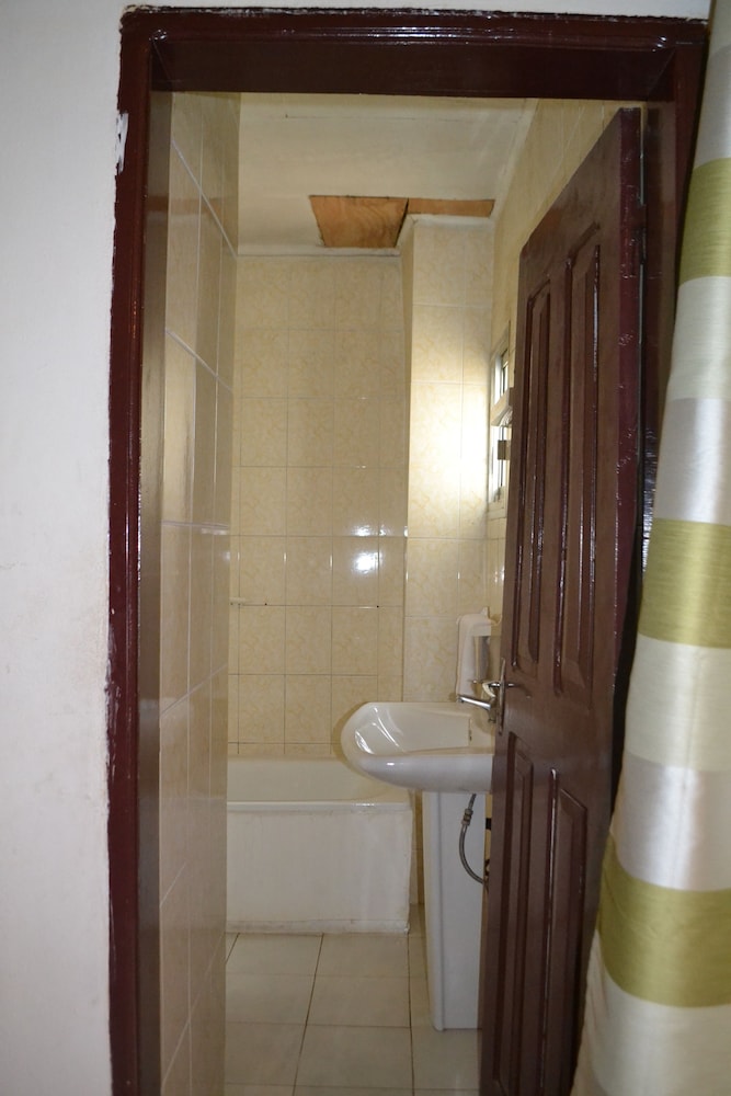 Hotel Le Diplomate 11/11
