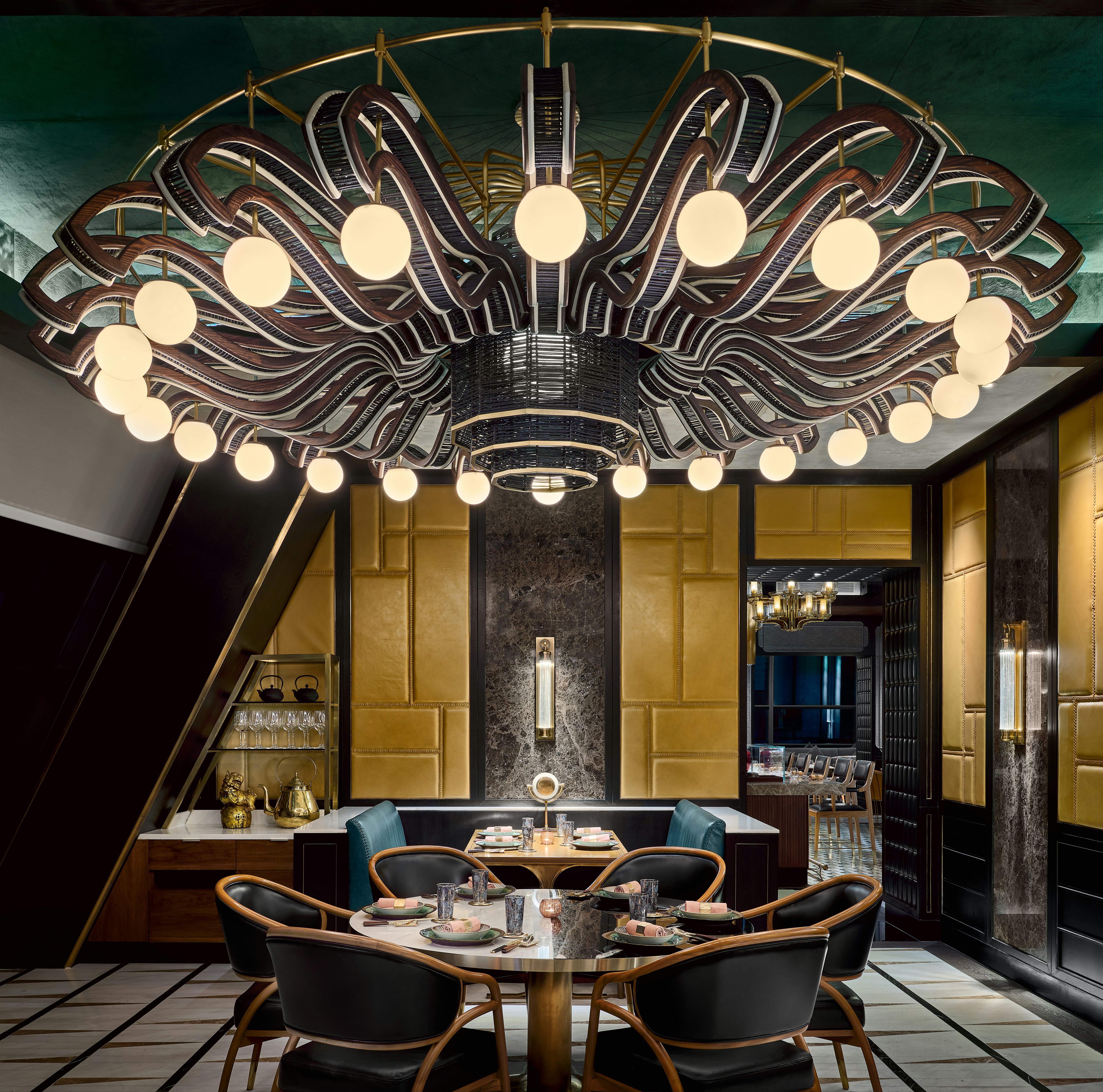 Rosewood Bangkok 9/84