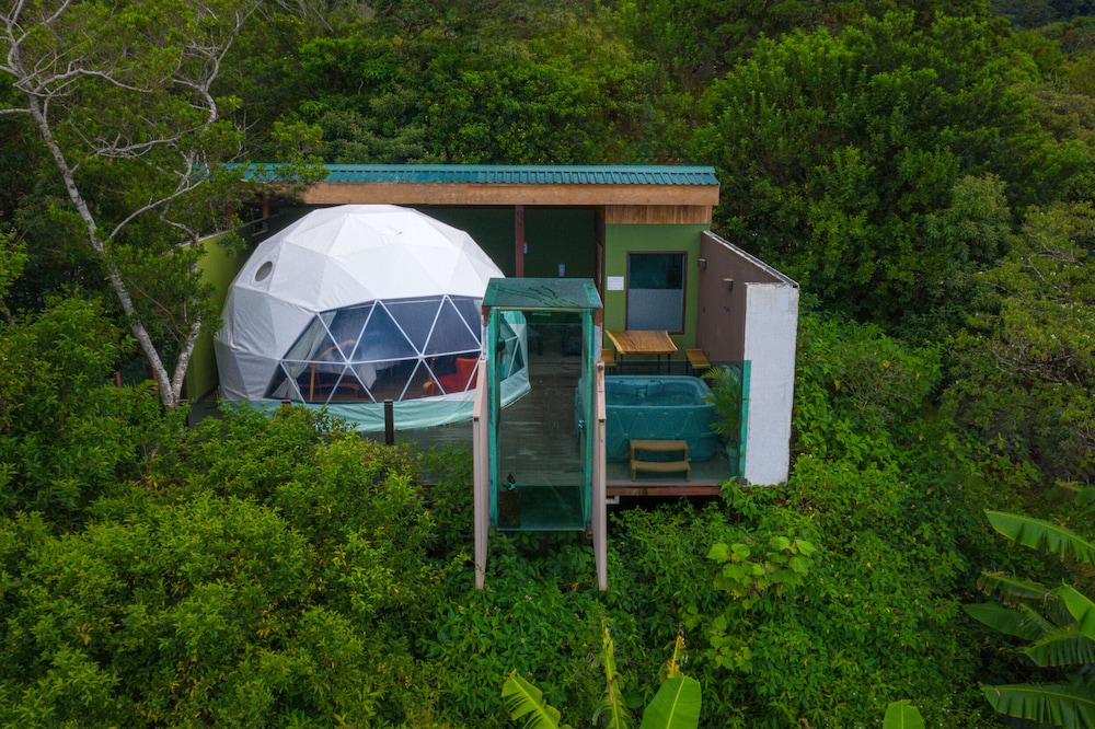 Chira Glamping Monteverde 47/50