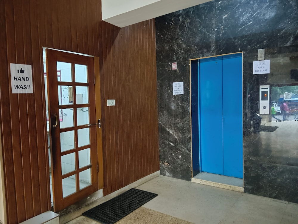 HOTEL GANGA AZURE 22/31