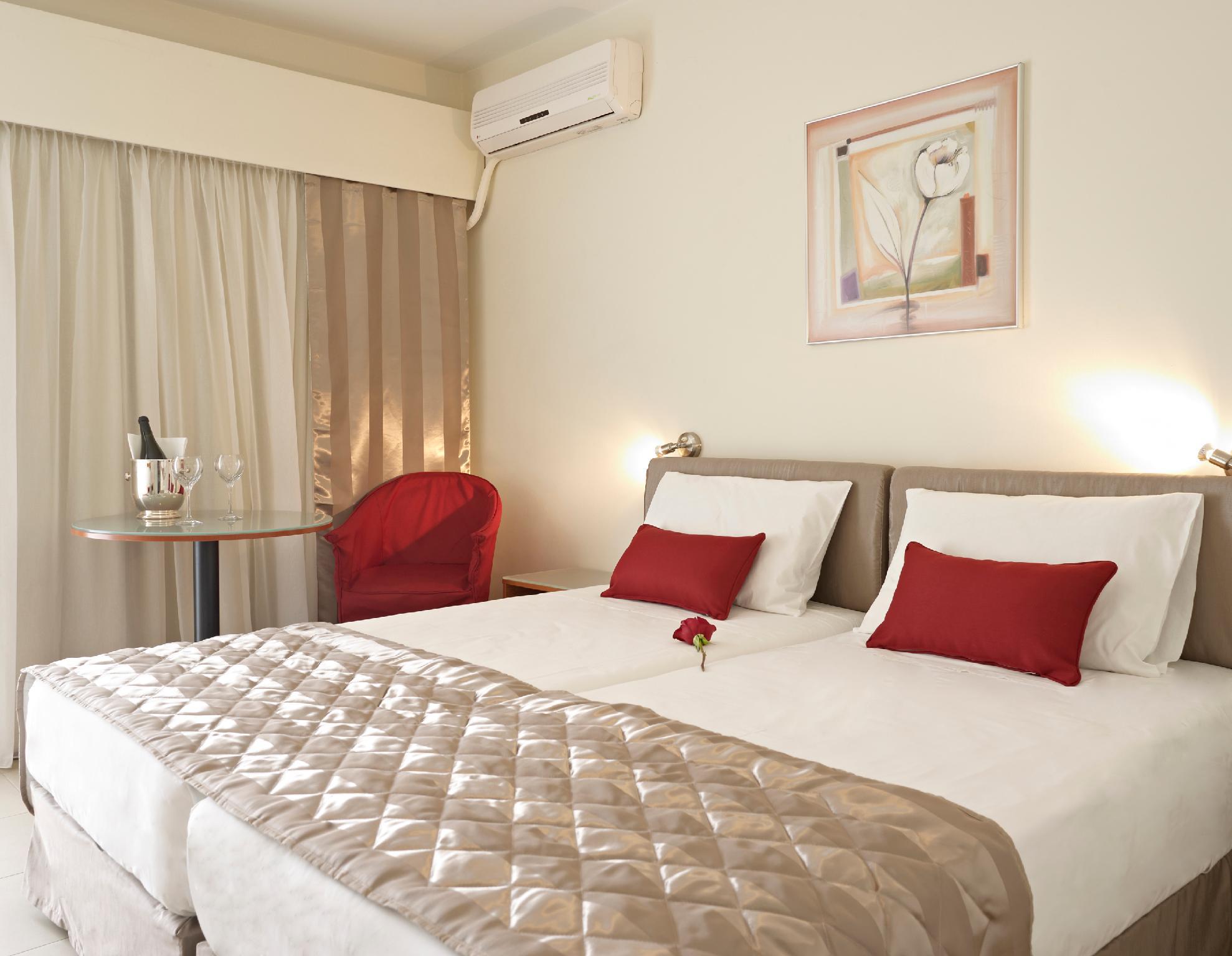 ROOM, SINGLE, BALCONY