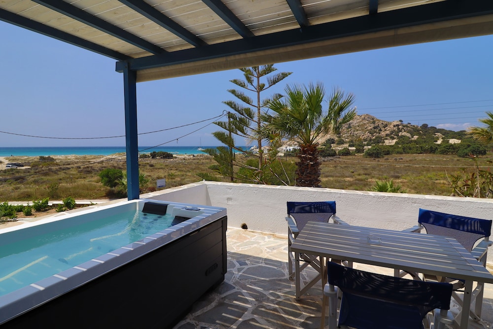 Coralli Beach Apartments 22/50