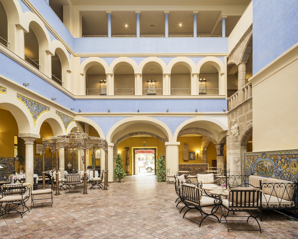 Ilunion Merida Palace Hotel 5/66