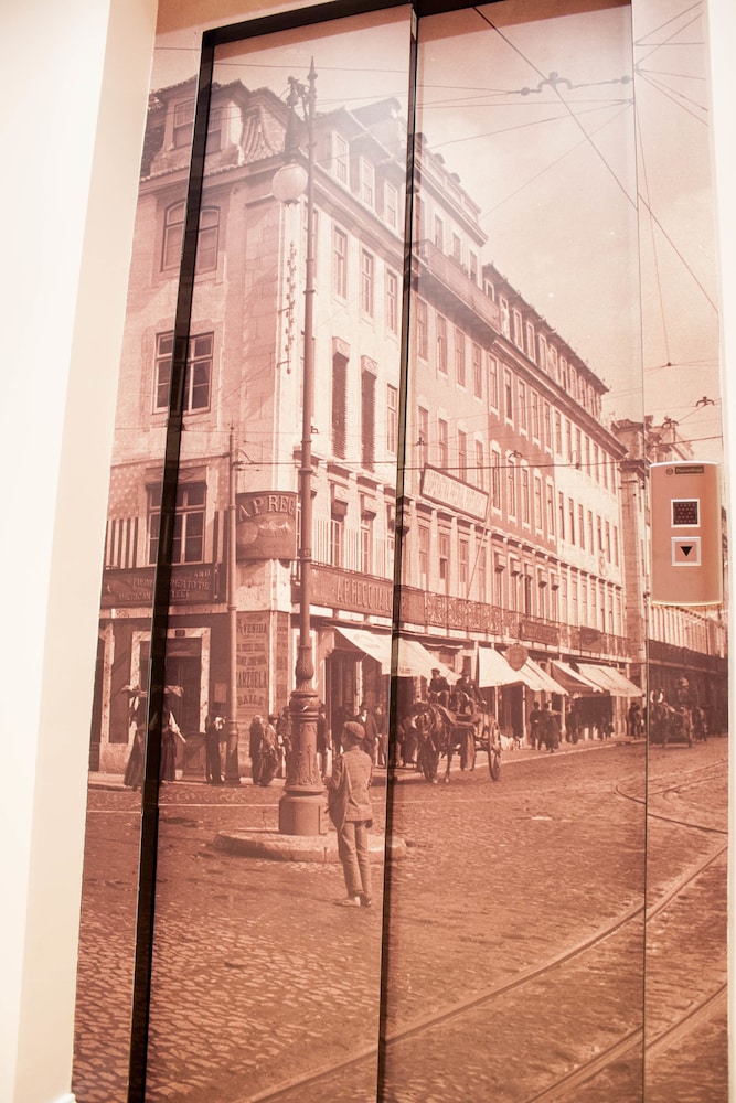 Lisbon Arsenal Suites 5/69