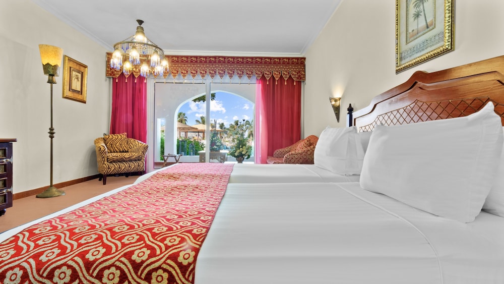 Harem, Deluxe, Queen Bed, Garden and Pool View، TOP Domina Coral Bay Resort 3/6