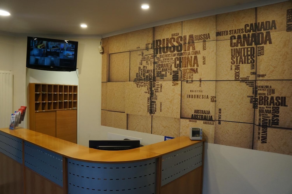 Hotel Evergreen 6/31