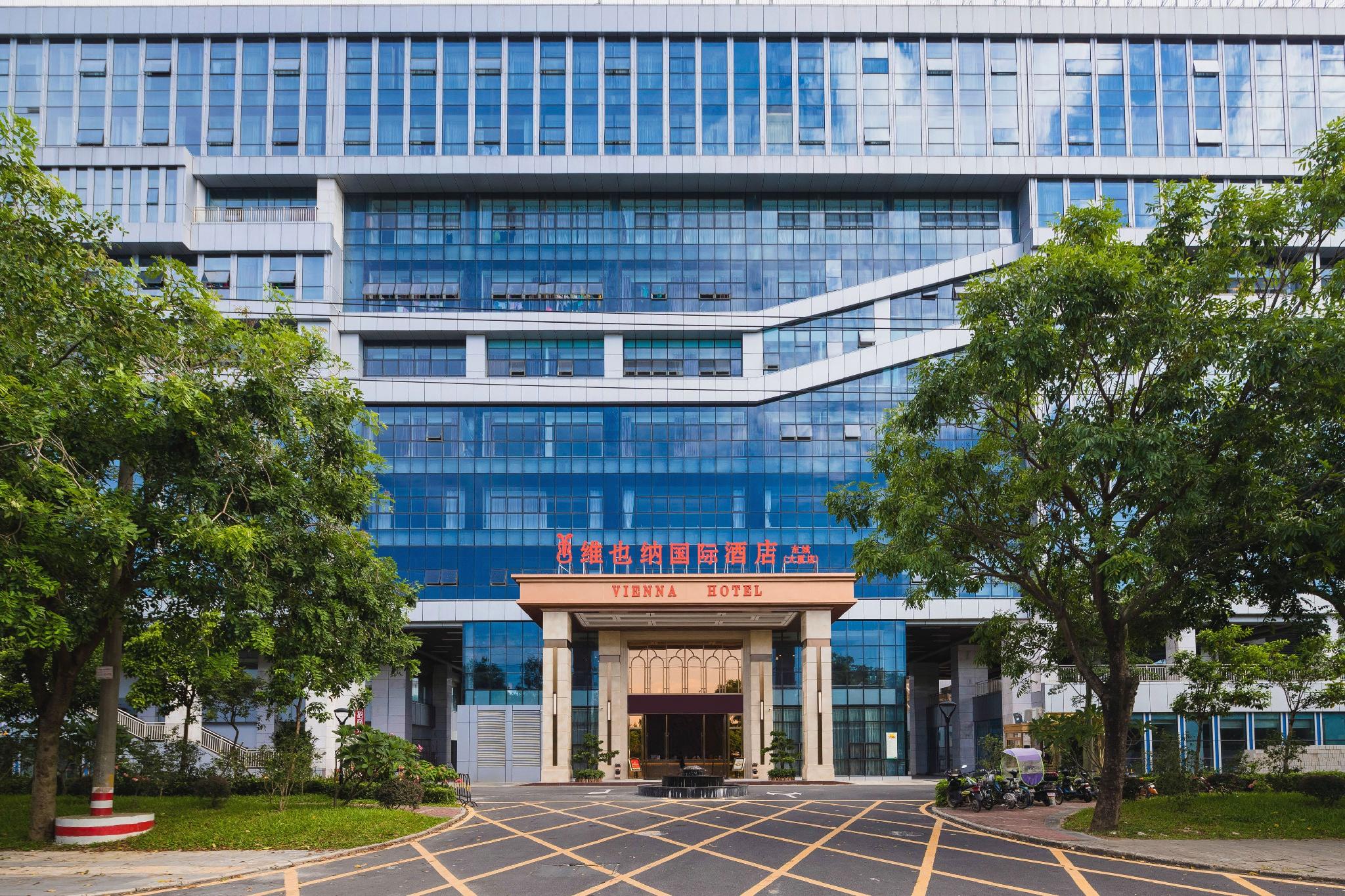 Vienna International Hotel (Dongcheng Building, Lanzhu East Road, Pingshan, Shenzhen) 42/47