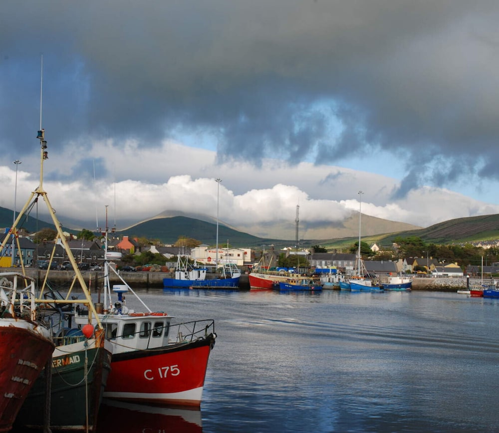 Dingle Benners Hotel 30/31