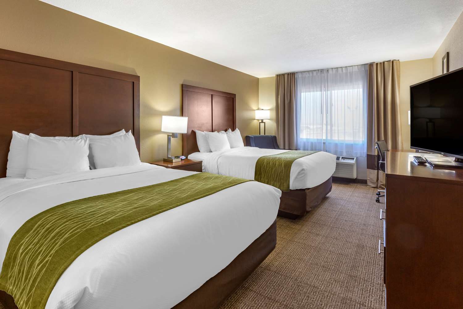 غرفة بسريرين كوين لذوي الإعاقة، Comfort Inn & Suites Alameda At Albuquerque Balloon Fiesta Park 3/5