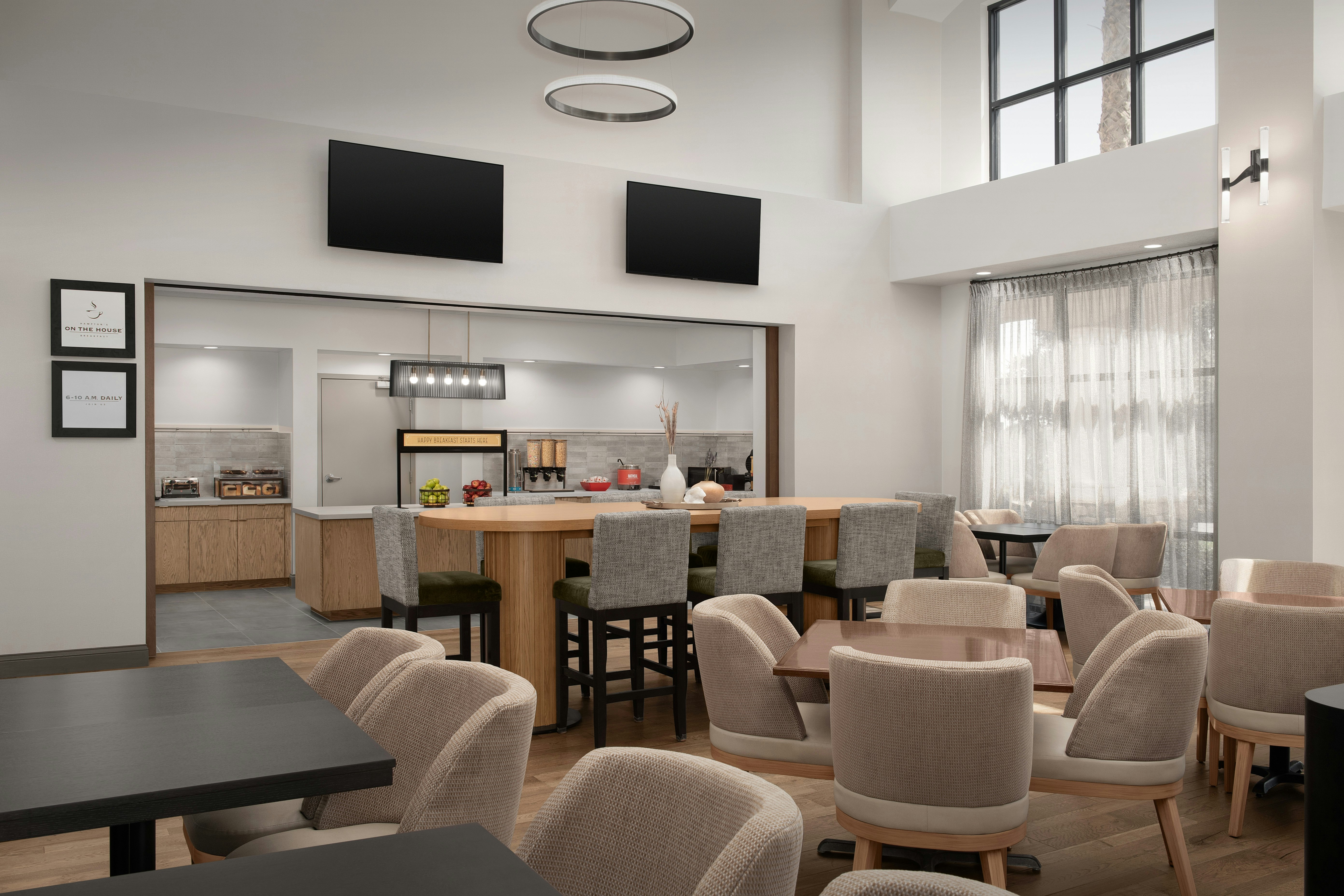 Hampton Inn And Suites Paso Robles 37/59