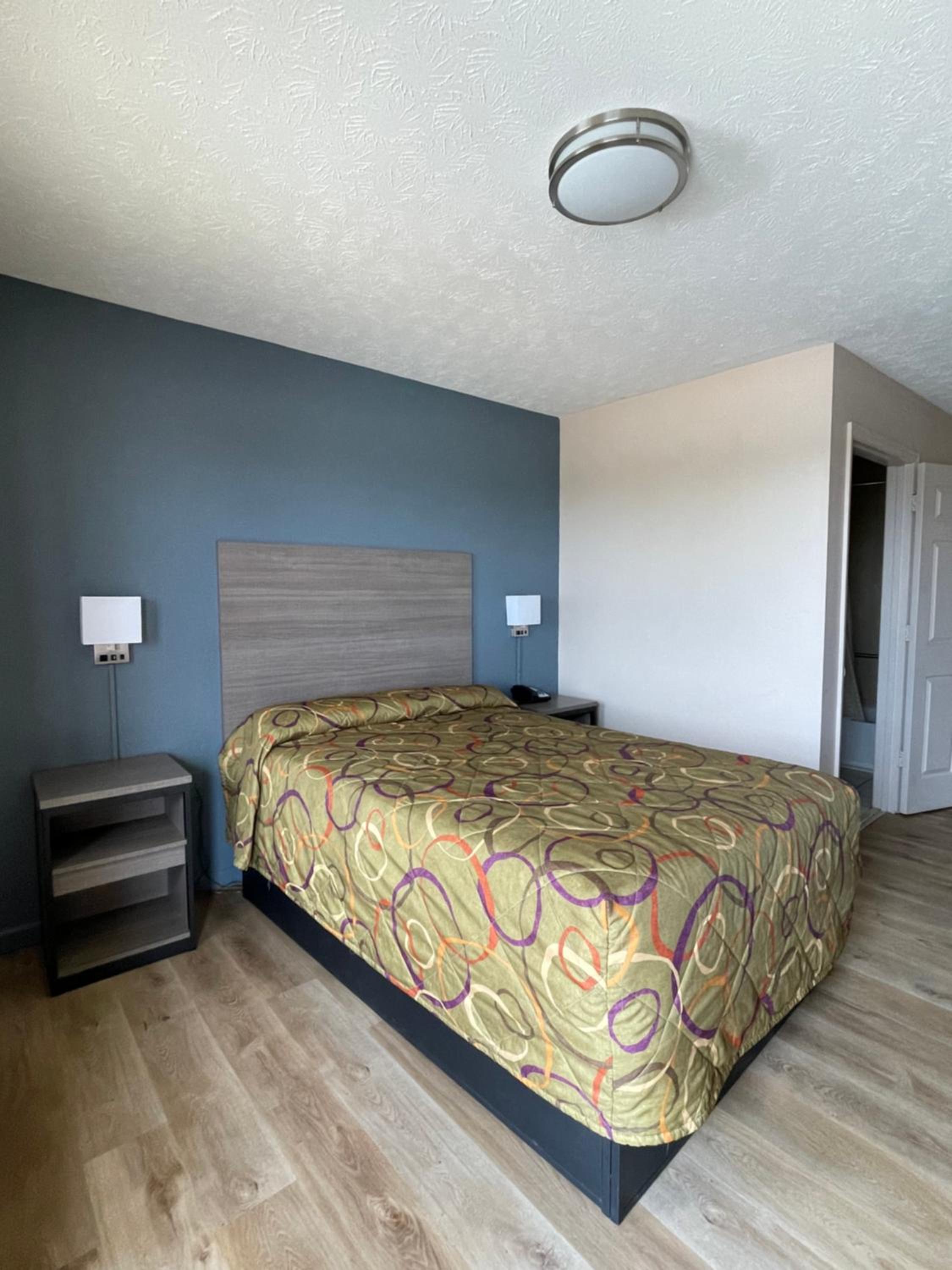 GARDEN INN & SUITES HOGANSVILLE 3/29