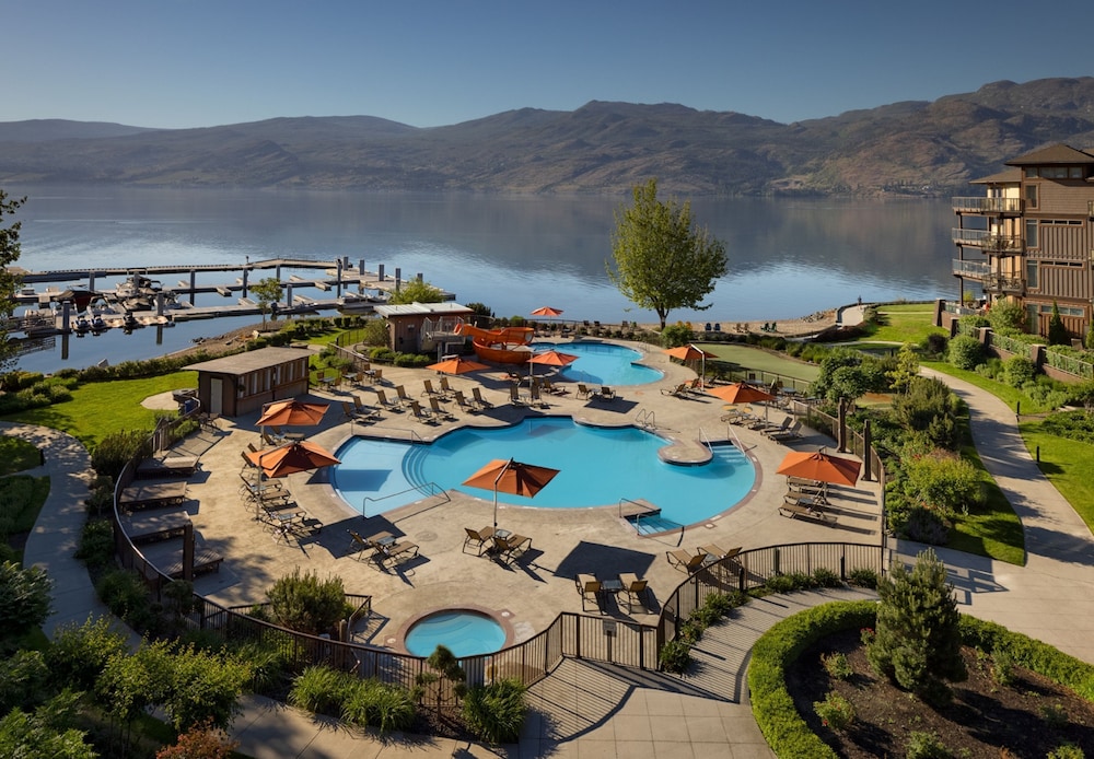 The Cove Lakeside Resort 2/68