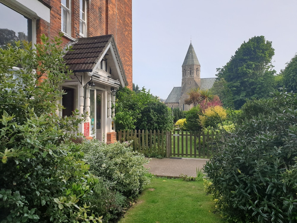The Wycliffe Guest House 63/70