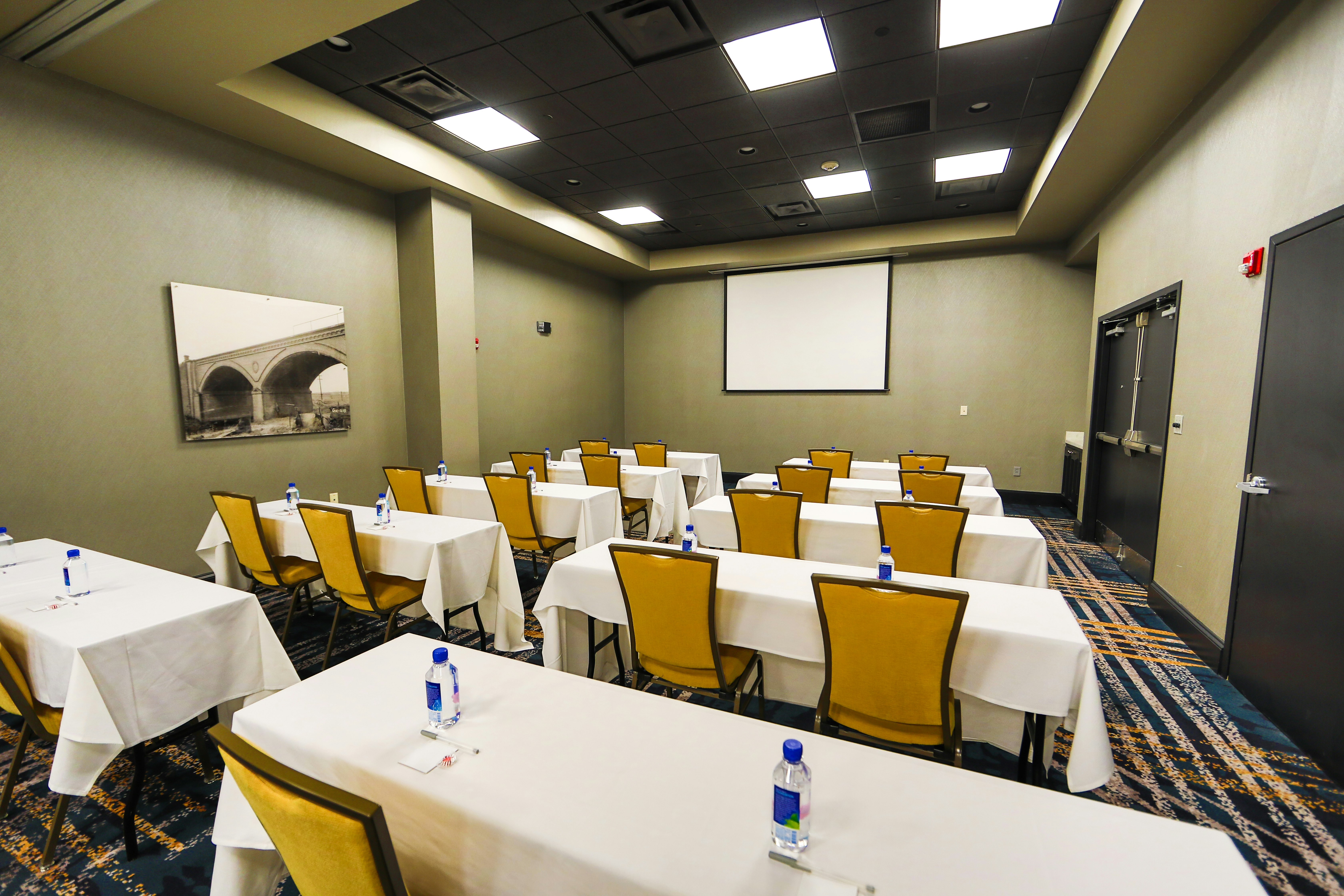 Hilton Garden Inn Savannah Historic District 48/54