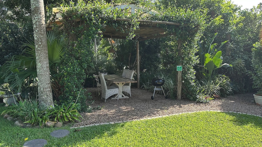 Petite Provence B B 62/68