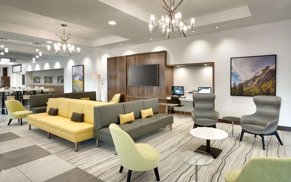 Hilton Garden Inn Lehi 37/62