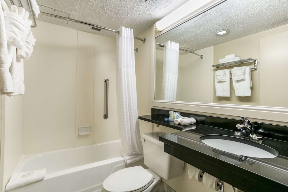 Clarion Hotel BWI Airport Arundel Mills 11/55