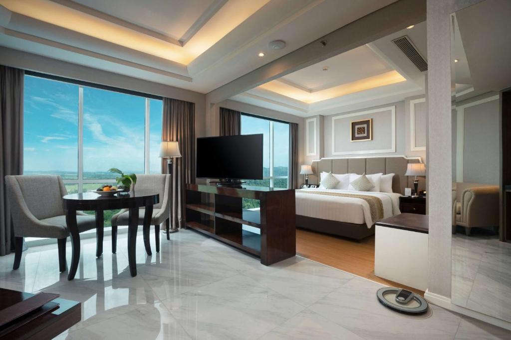 Lake, Executive, Double Bed