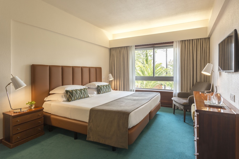 Dom Goncalo Hotel And Spa 12/75