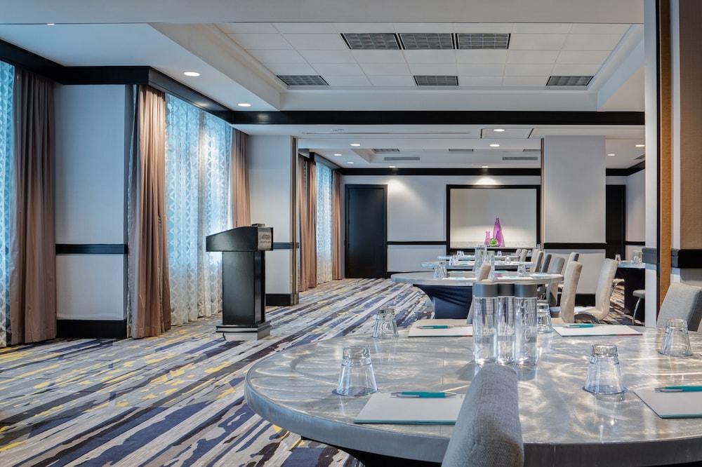 Le Meridien Dallas by the Galleria 12/51
