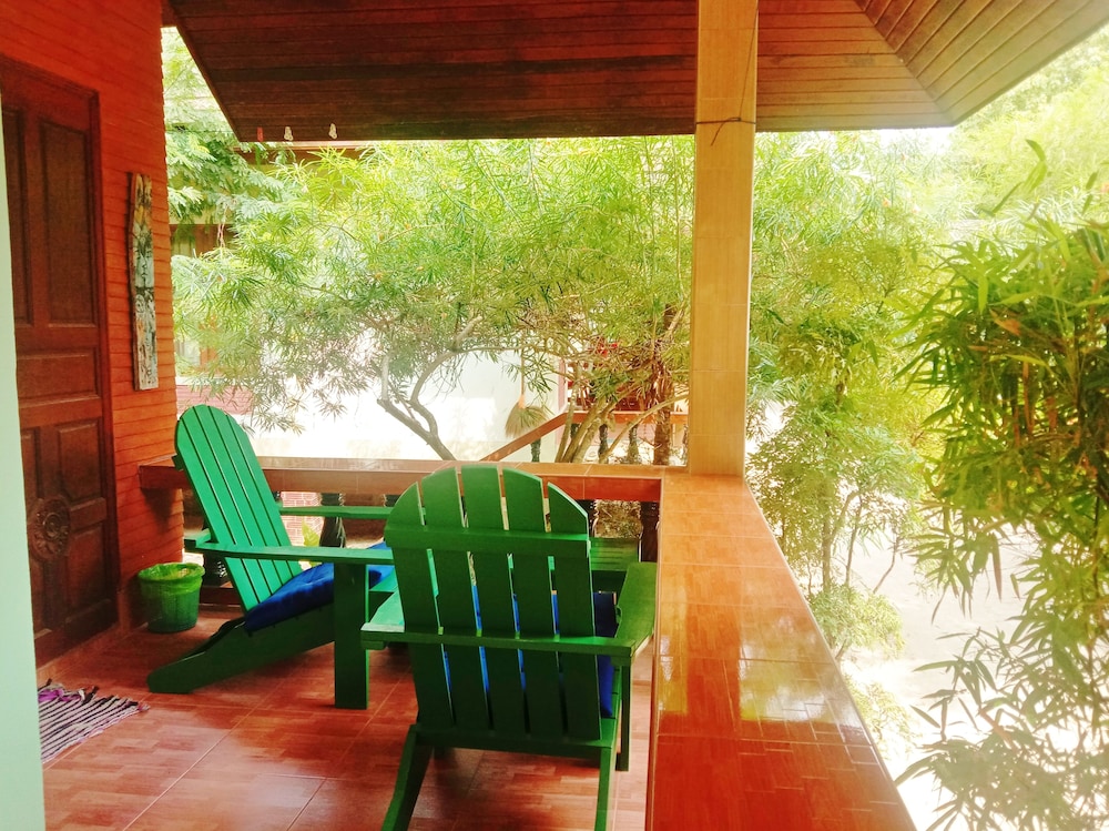 Seaboard Bungalows 64/72