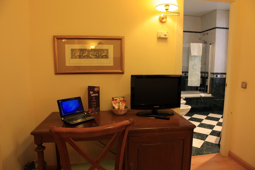 Hotel Cervantes 22/41