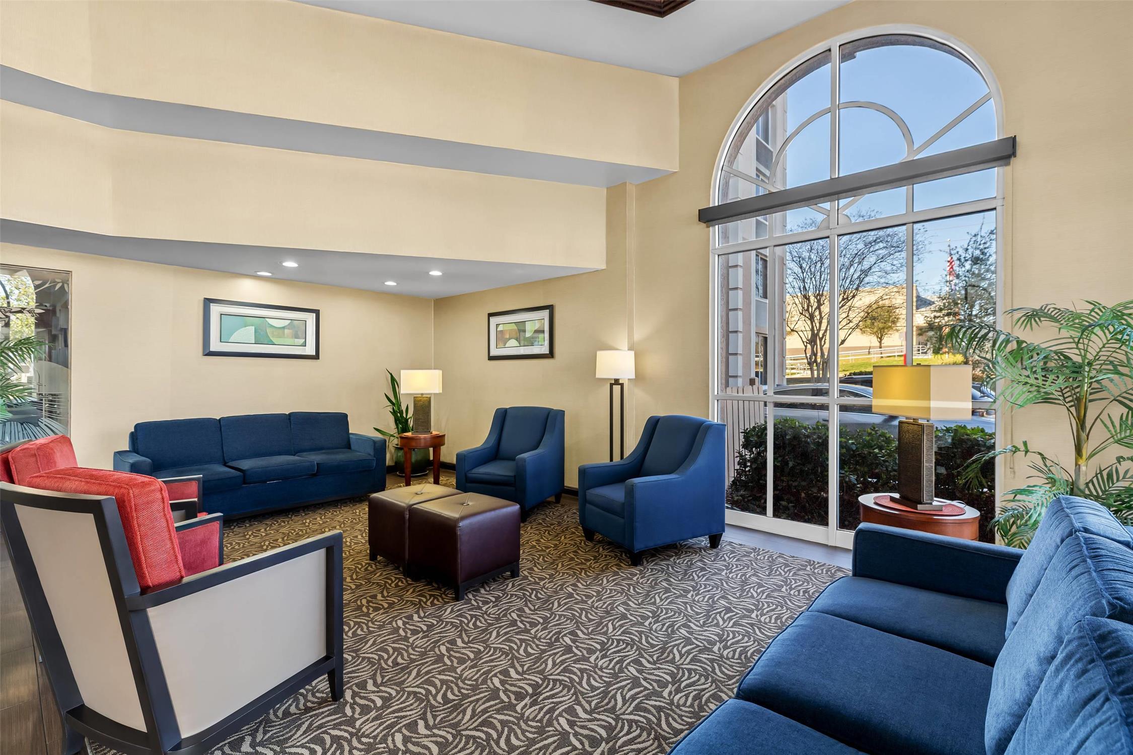 Comfort Inn & Suites Lakeland North I-4 16/40