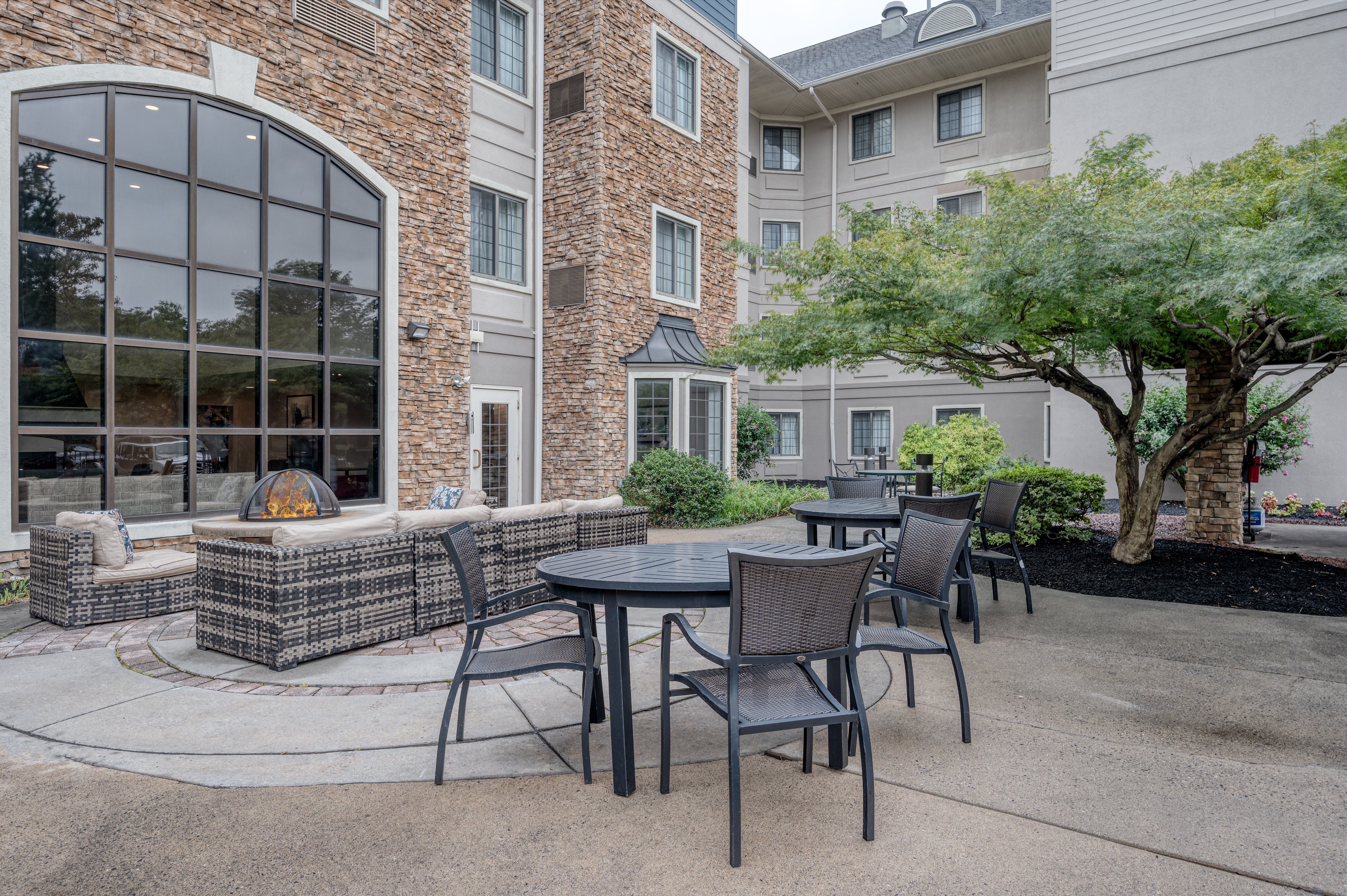 Staybridge Allentown Bethlehem Airport Suites 48/69