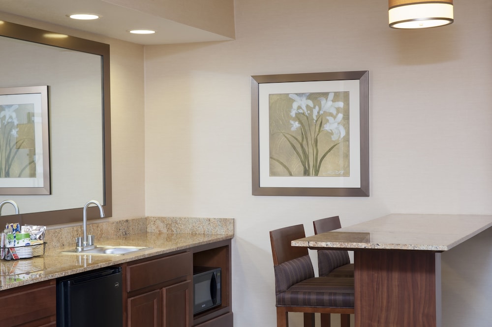 Hampton Inn Suites Cleveland Southeast/Streetsboro 46/63