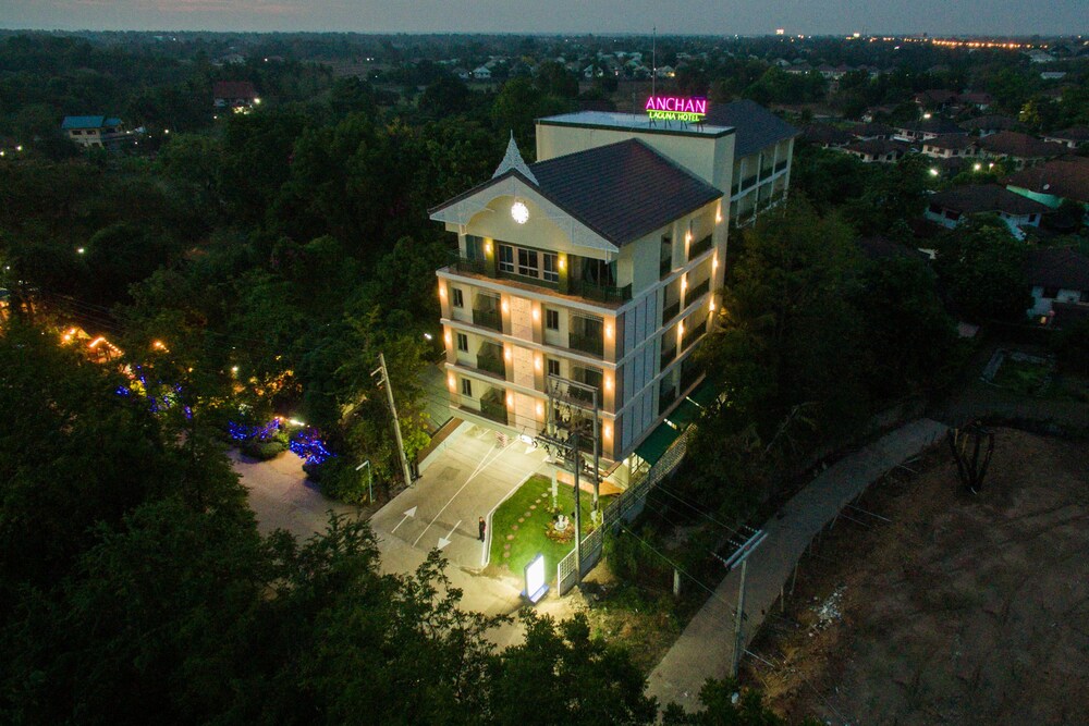 Anchan Laguna Hotel 3/64