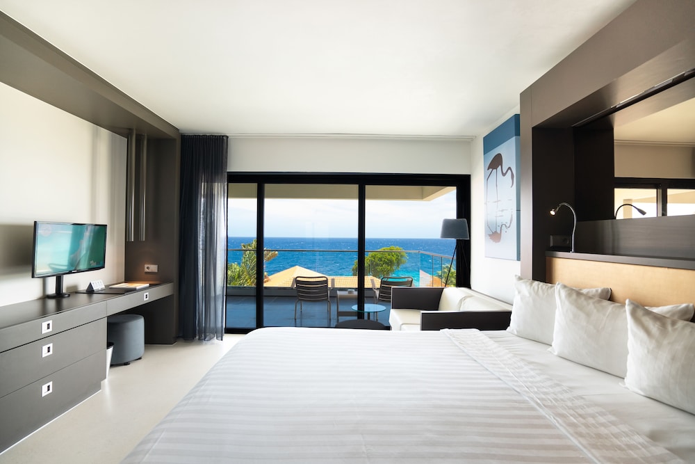 Papagayo Beach Hotel 23/76