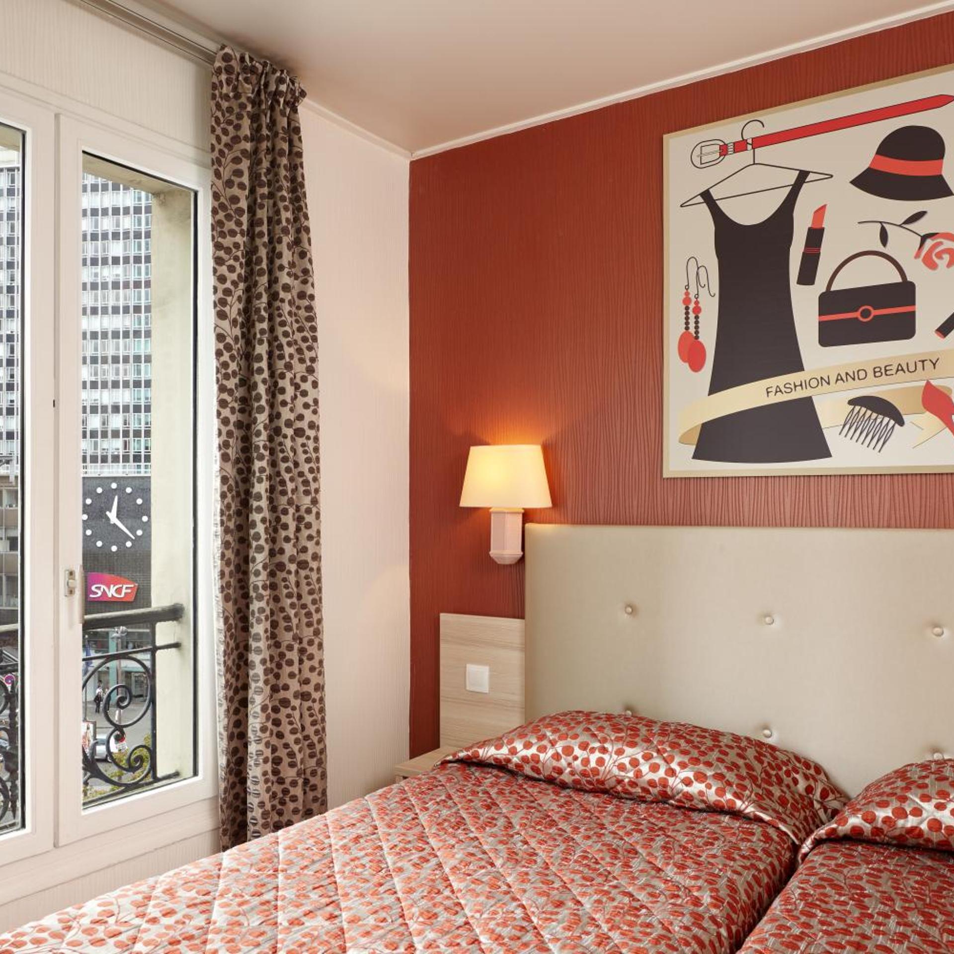 Room, Twin Beds
