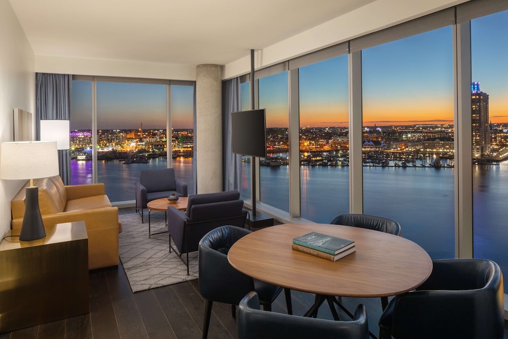 Canopy By Hilton Baltimore Harbor Point 30/72