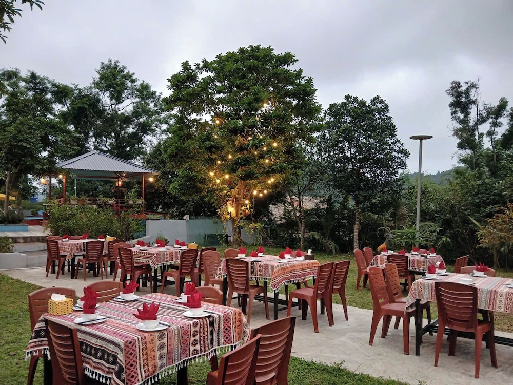 Catba Papillon Garden Bungalow & Resort 29/50