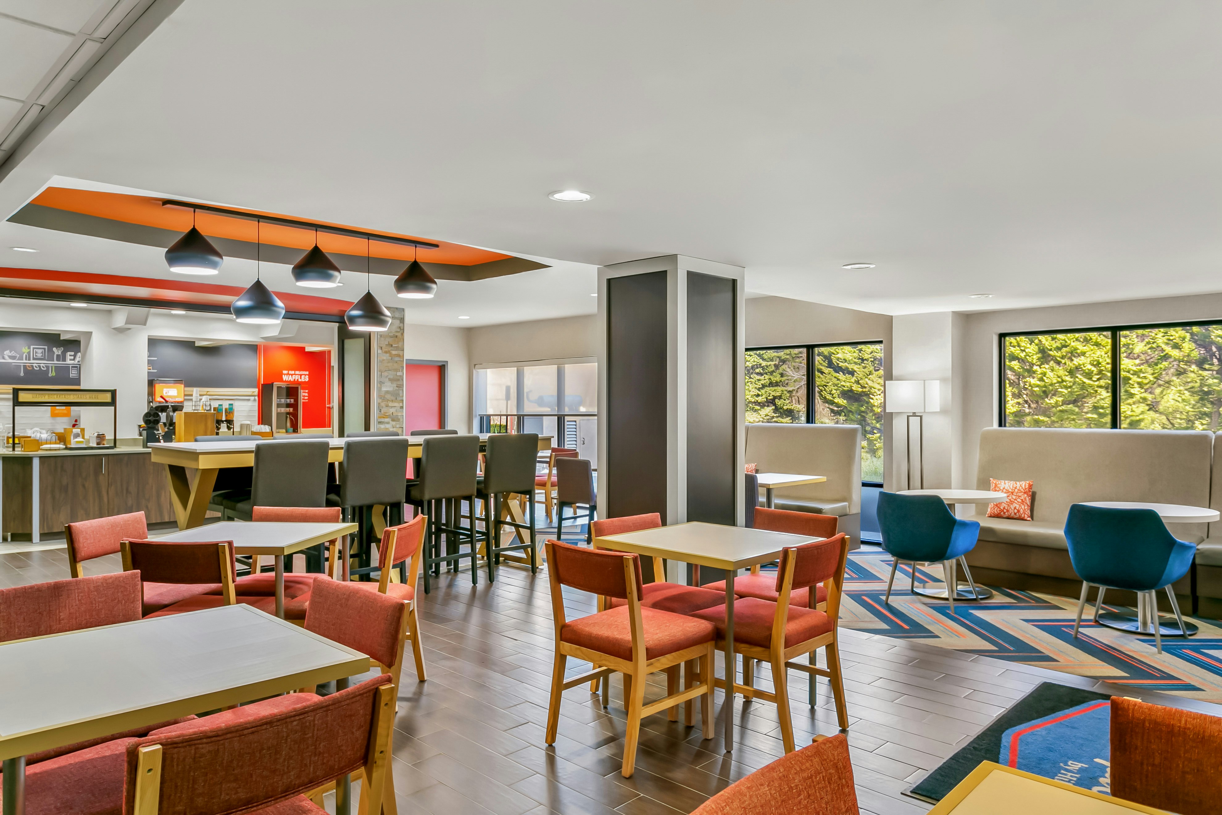 Hampton Inn Bowie 27/42
