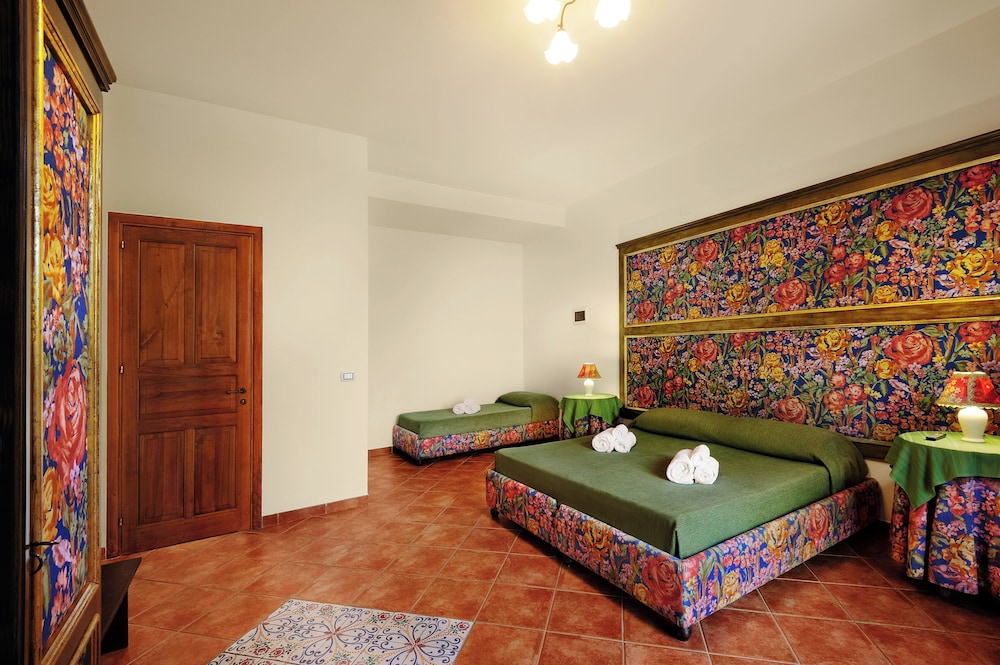 Superior, 1 Double and 1 Single Bed, Mountain Side, Mountain View