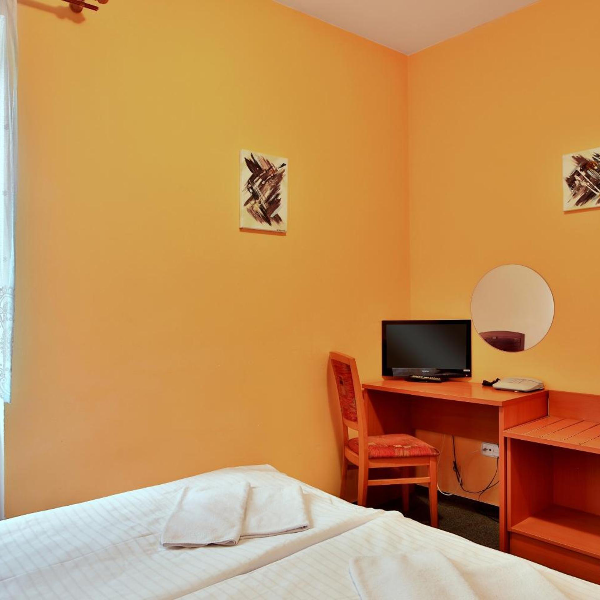 غرفة قياسية بسرير كينج، Hotel Attic 3/6