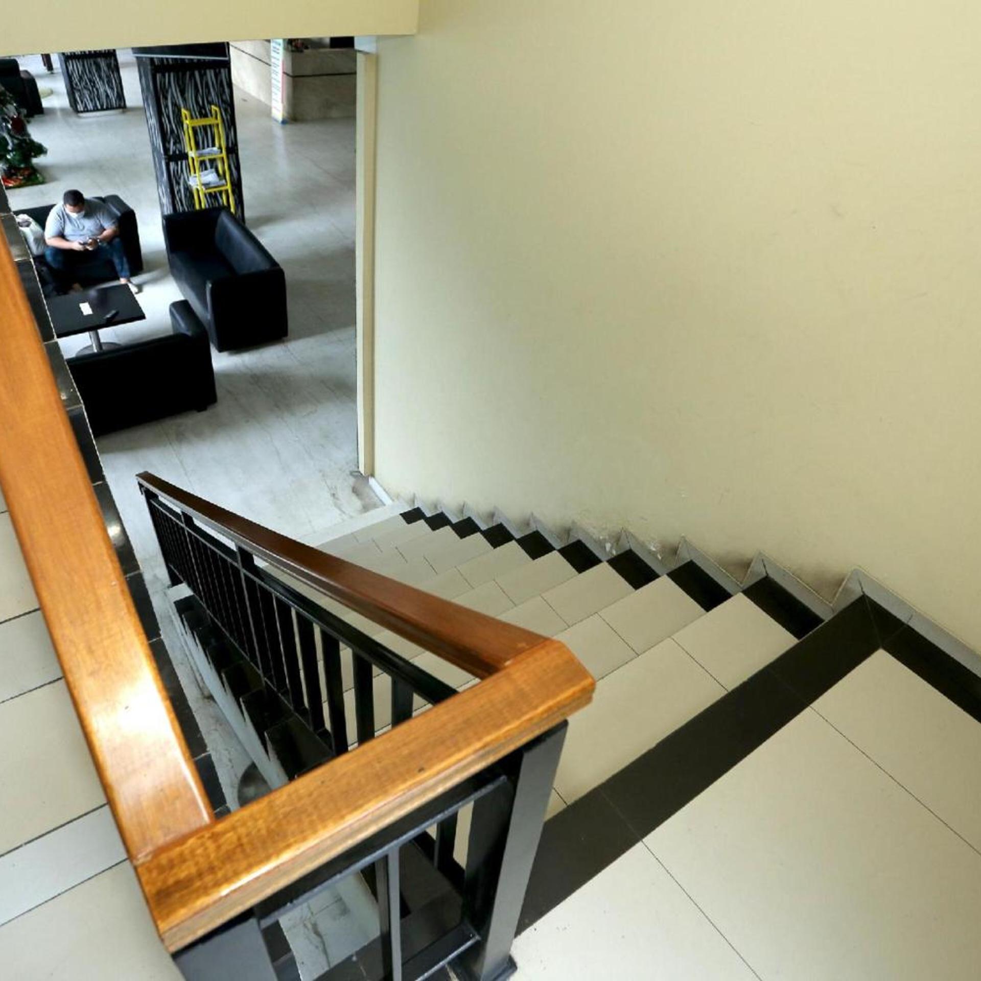 Super OYO Townhouse OAK Hotel Fiducia Pondok Gede 34/48