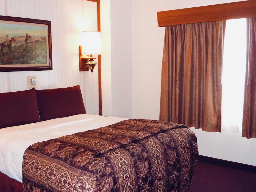 O Haire Motor Inn 8/30