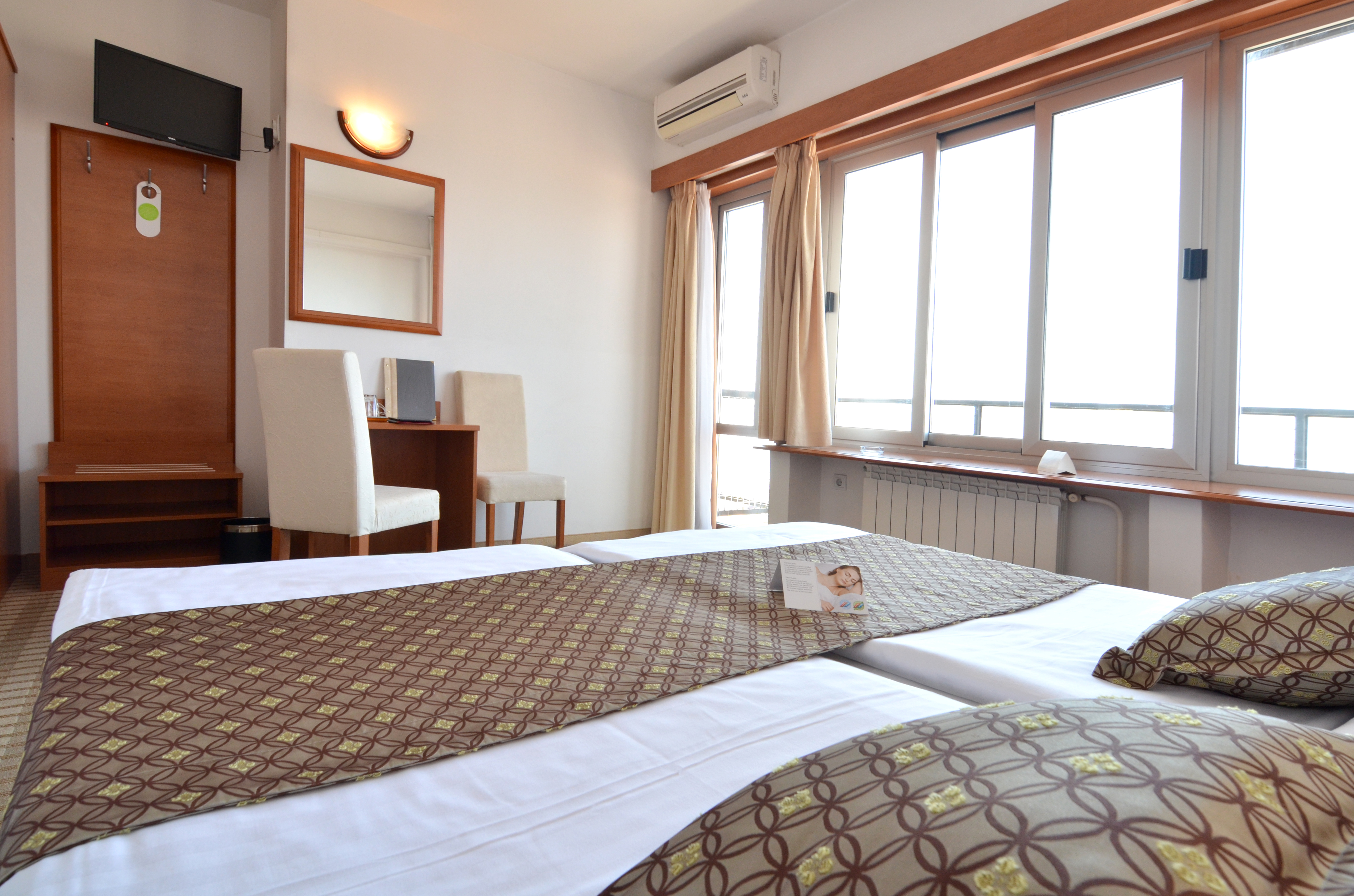 Hotel Neboder 13/62