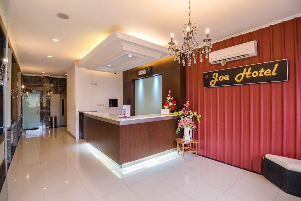 RedDoorz Plus near Soekarno Hatta Airport 2 1/30
