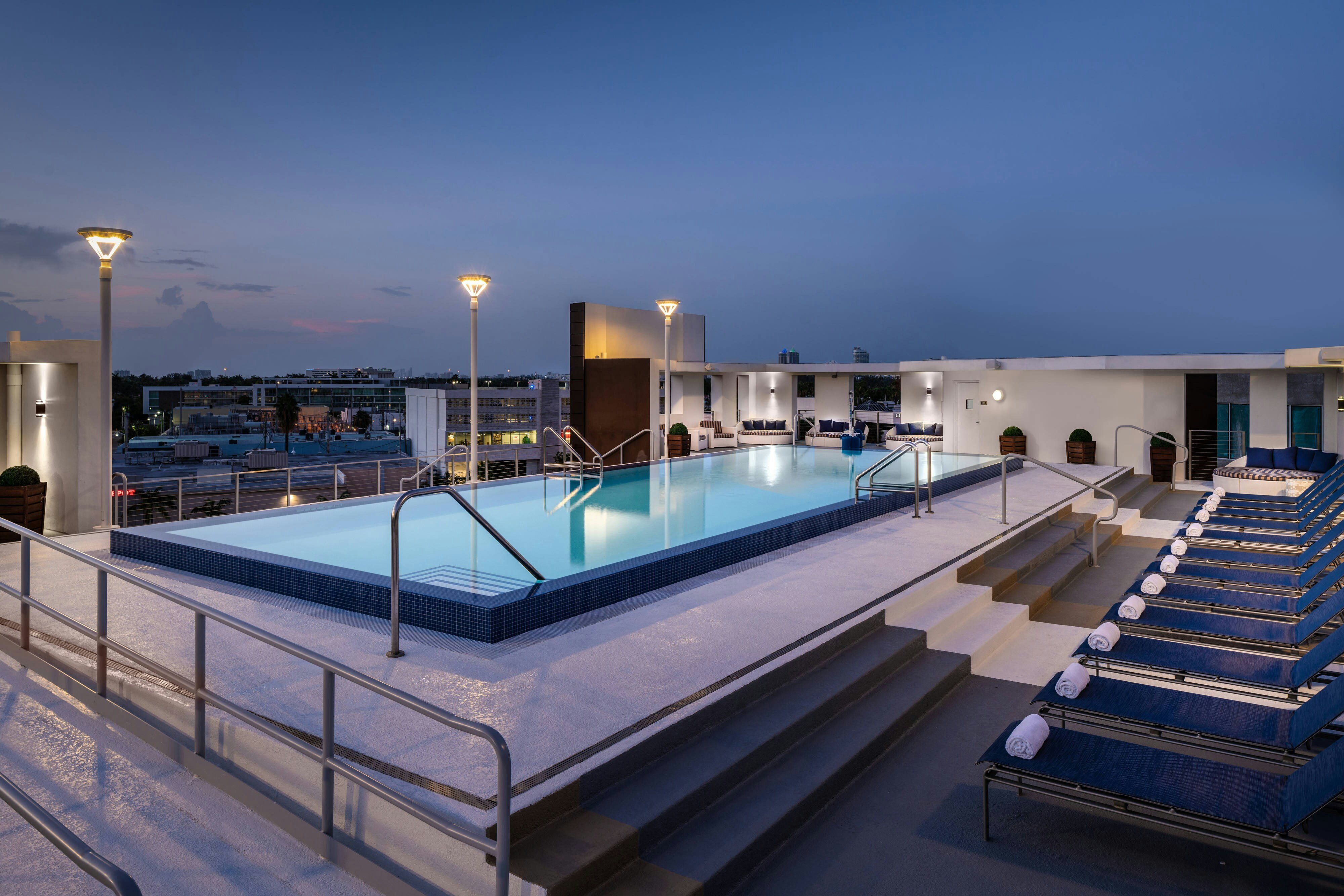 RESIDENCE INN MIAMI BEACH SOUTH BEACH 4/14
