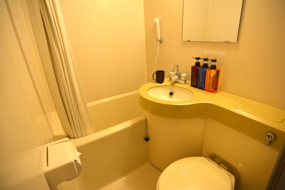 ROOM, 4 BEDS, 2 BUNK BEDS, PRIVATE BATHROOM